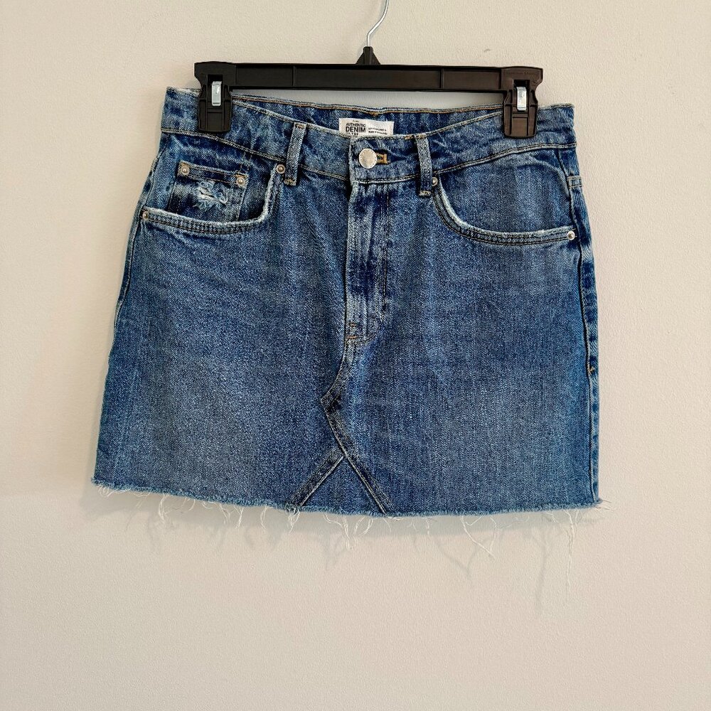ZARA DENIM SKIRT - SIZE SMALL